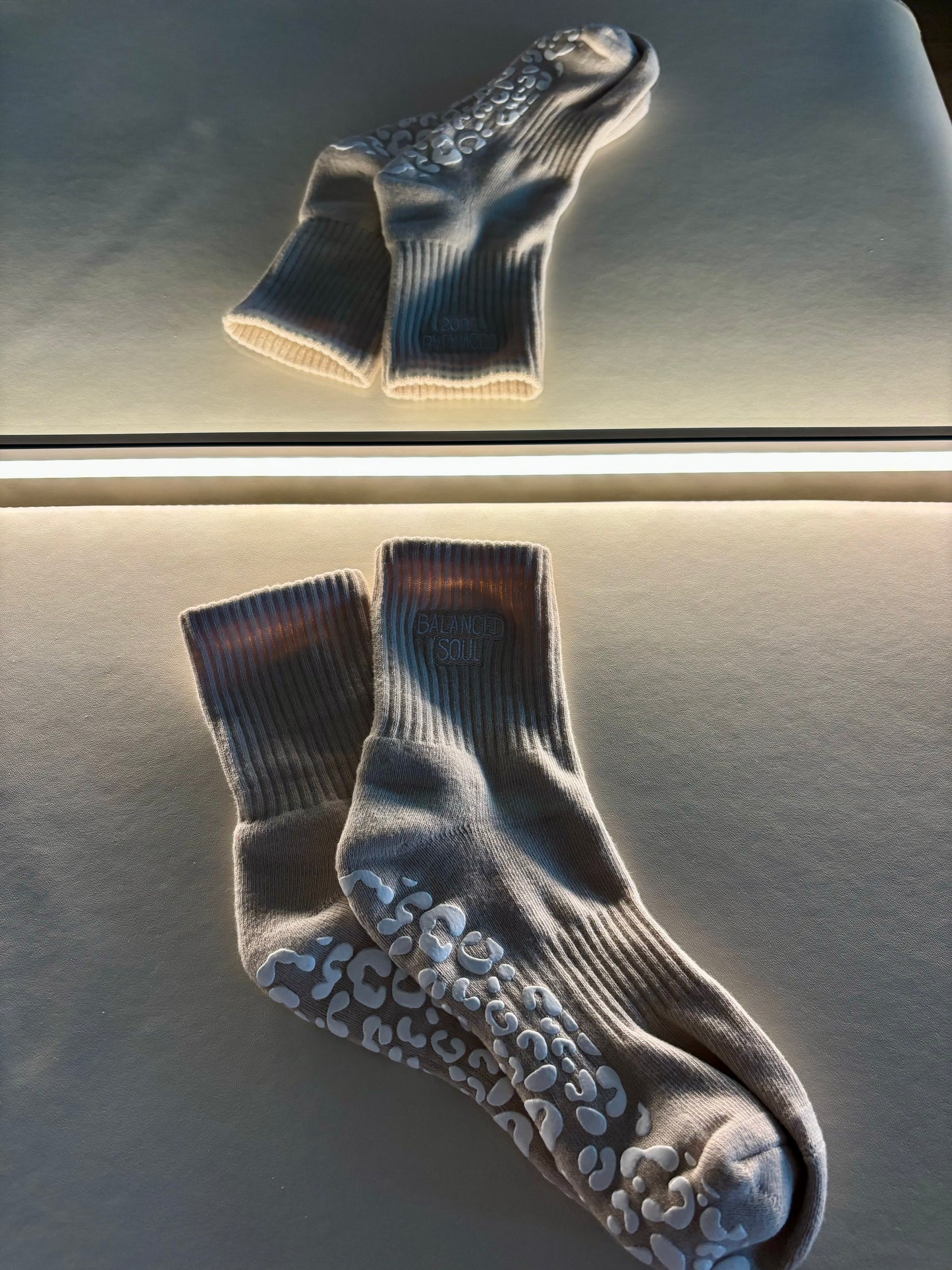 EMBROIDERED LOGO - BEIGE CREW SOCK - WHITE LEOPARD GRIP