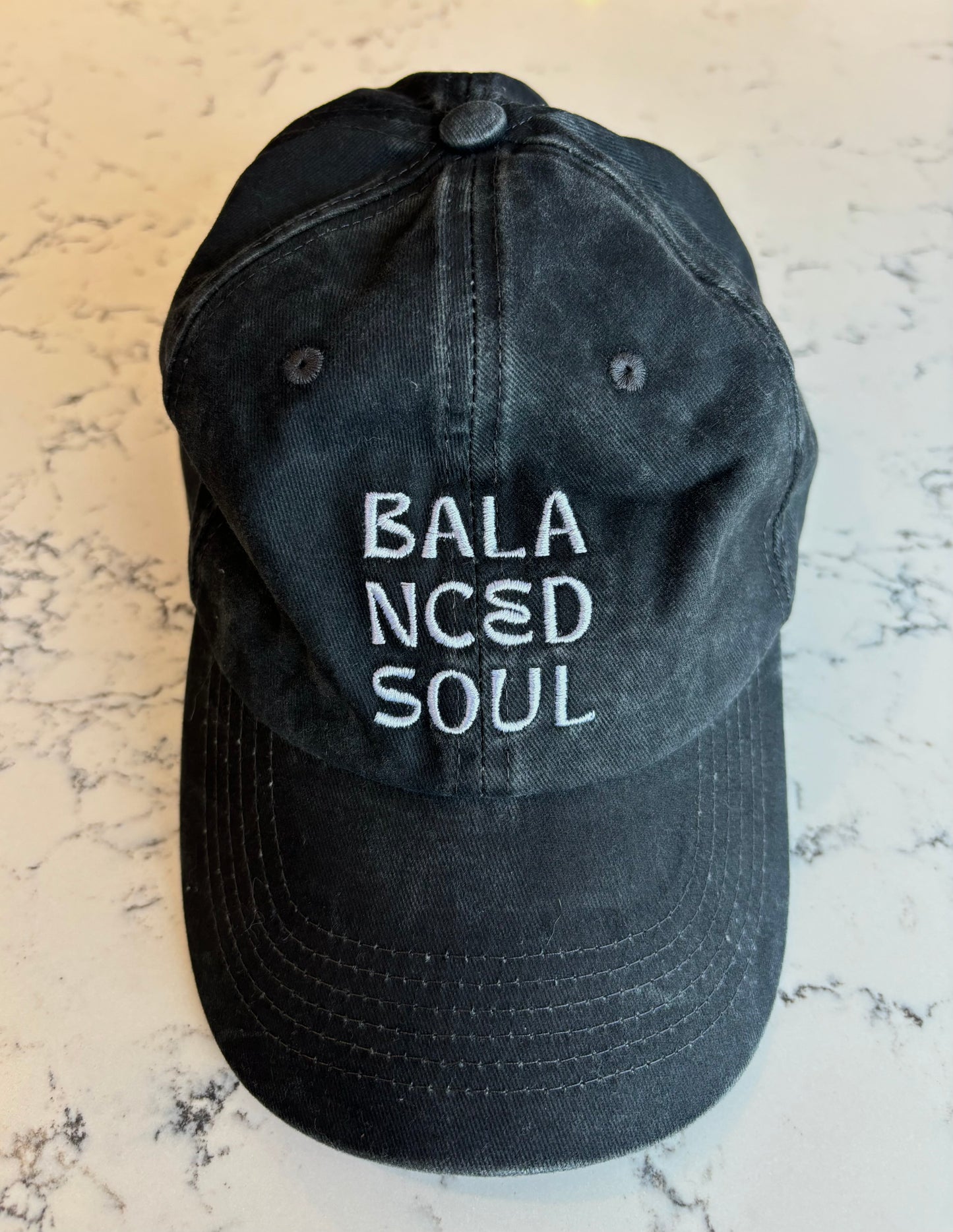 BALANCED SOUL VINTAGE BLACK CAP