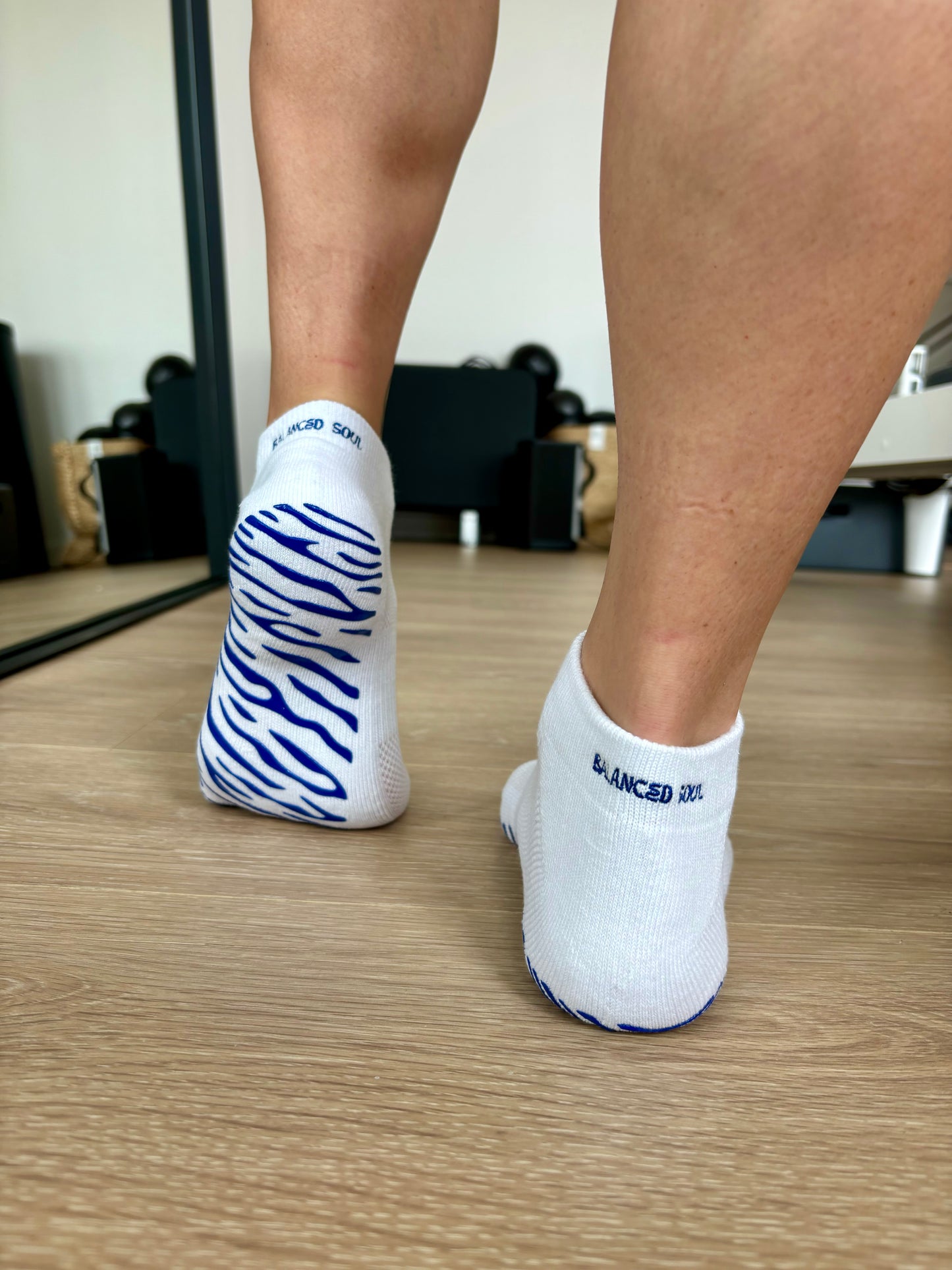 BLUE ZEBRA PRINT ANKLE SOCK