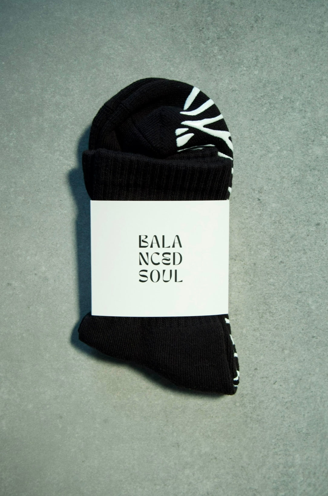 BLACK CREW SOCK - WHITE ZEBRA GRIP