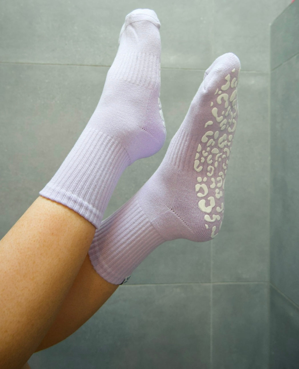 PURPLE CREW SOCK - WHITE LEOPARD GRIP