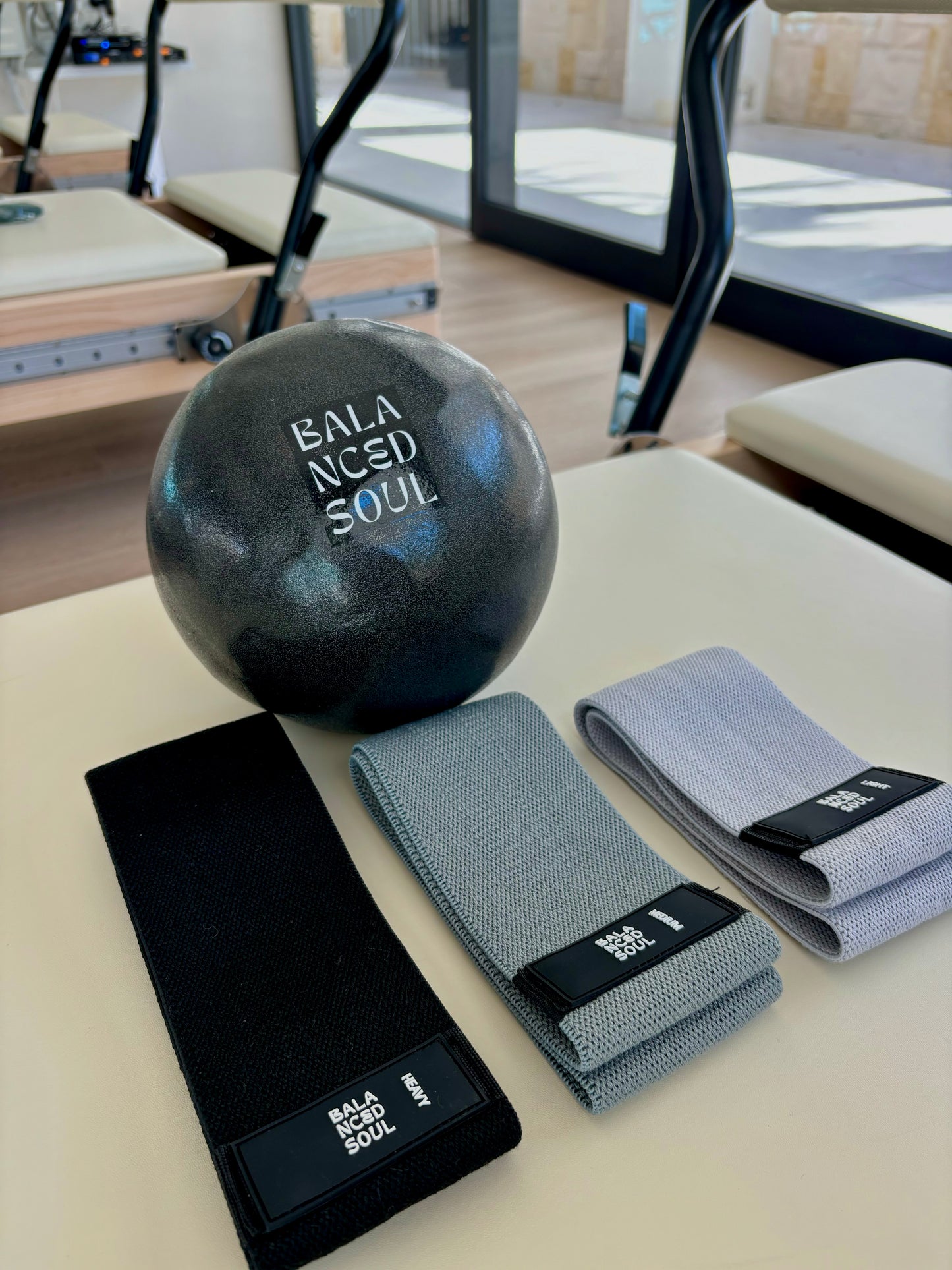 *NEW* BUNDLE - 20cm PILATES BALL & RESISTANCE BANDS SET OF 3