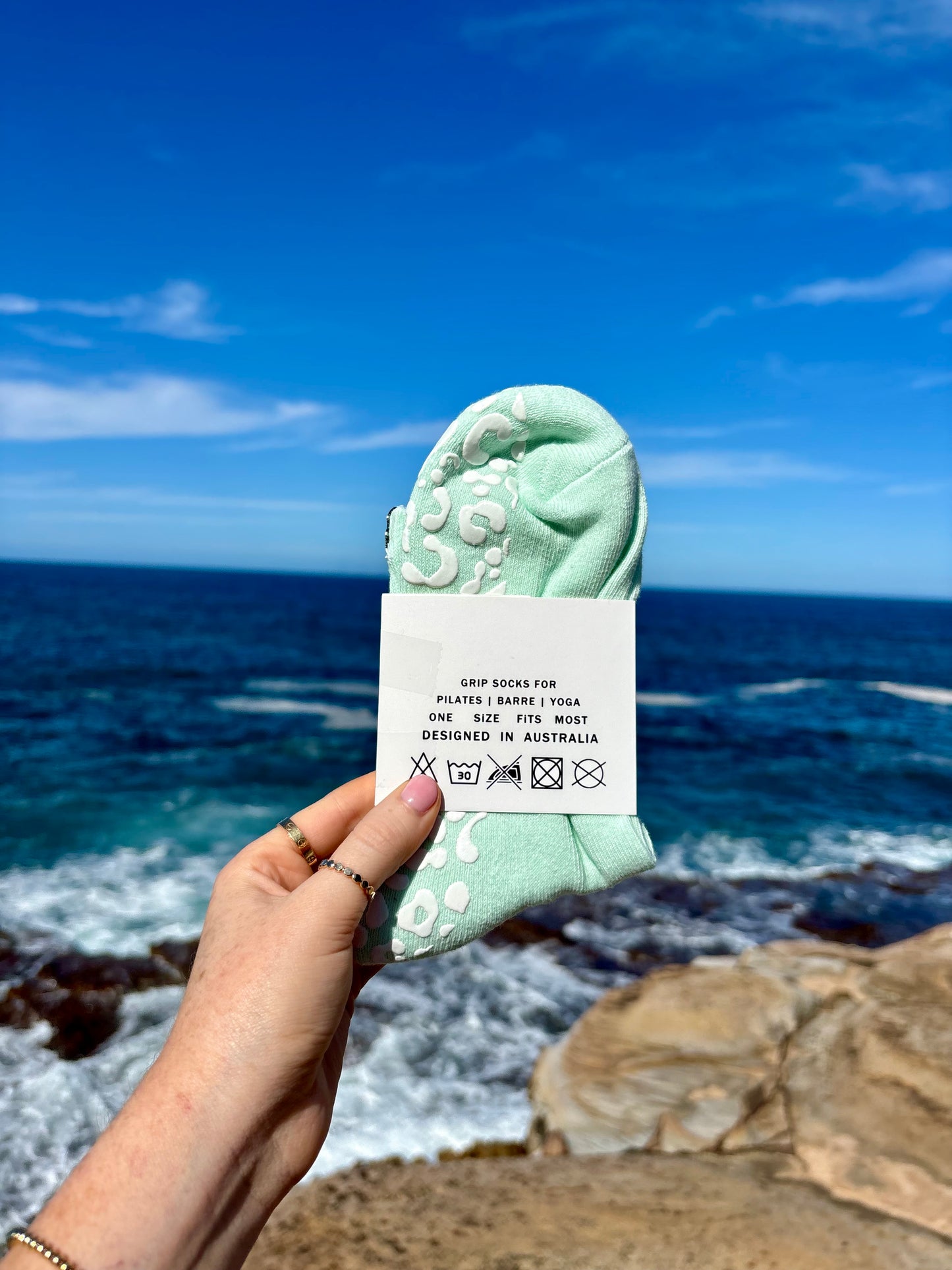 MINT CREW SOCK W/ WHITE LEOPARD - Pilates socks