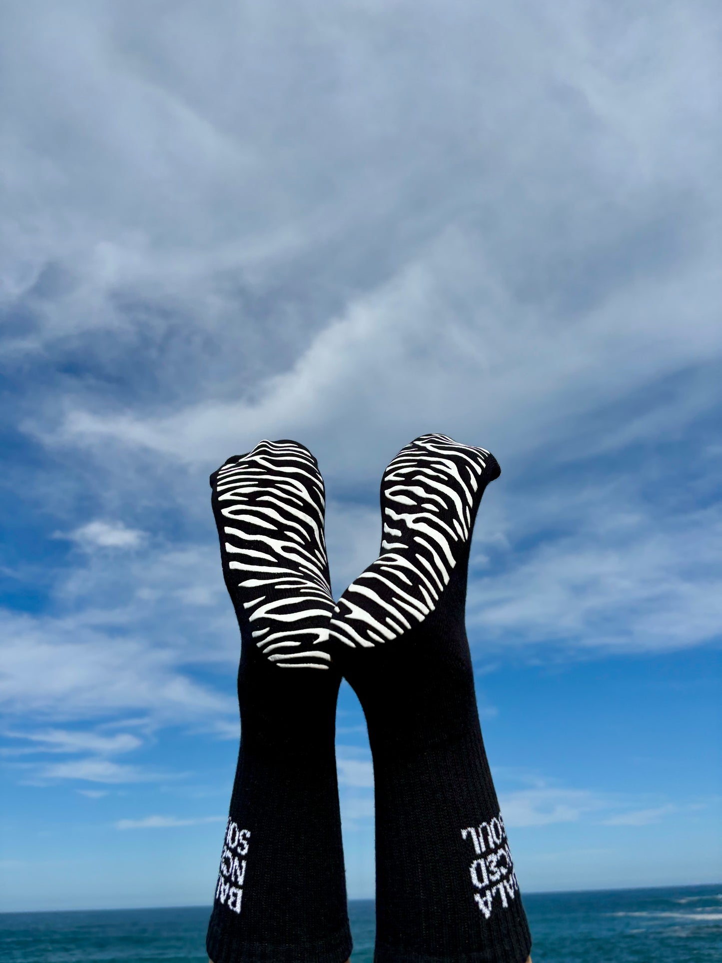 BLACK CREW SOCK W/ WHITE ZEBRA - Pilates socks