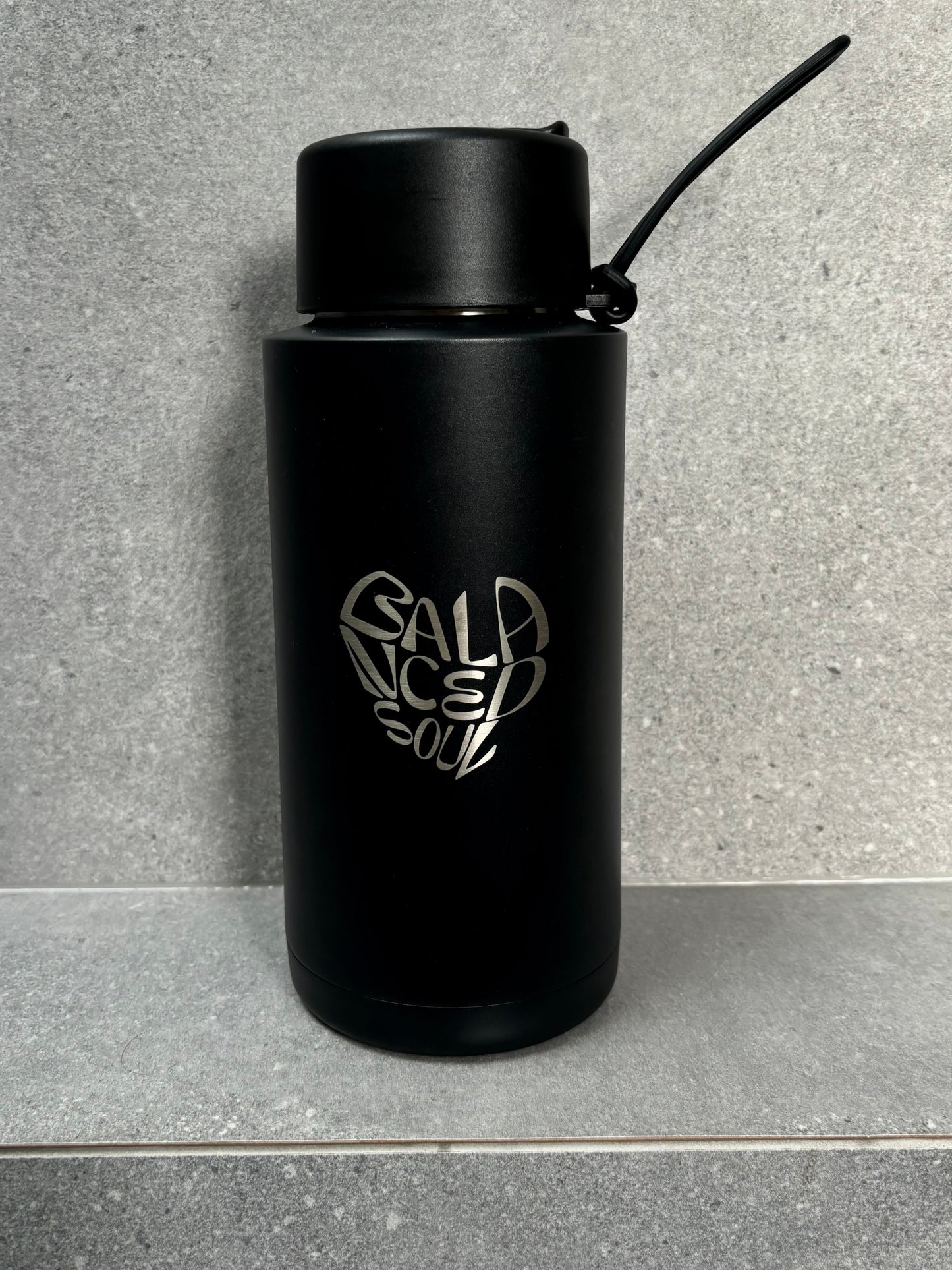 BLACK - DRINK BOTTLE