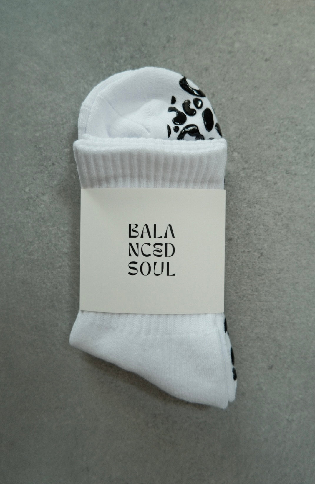 WHITE CREW SOCK - BLACK LEOPARD GRIP