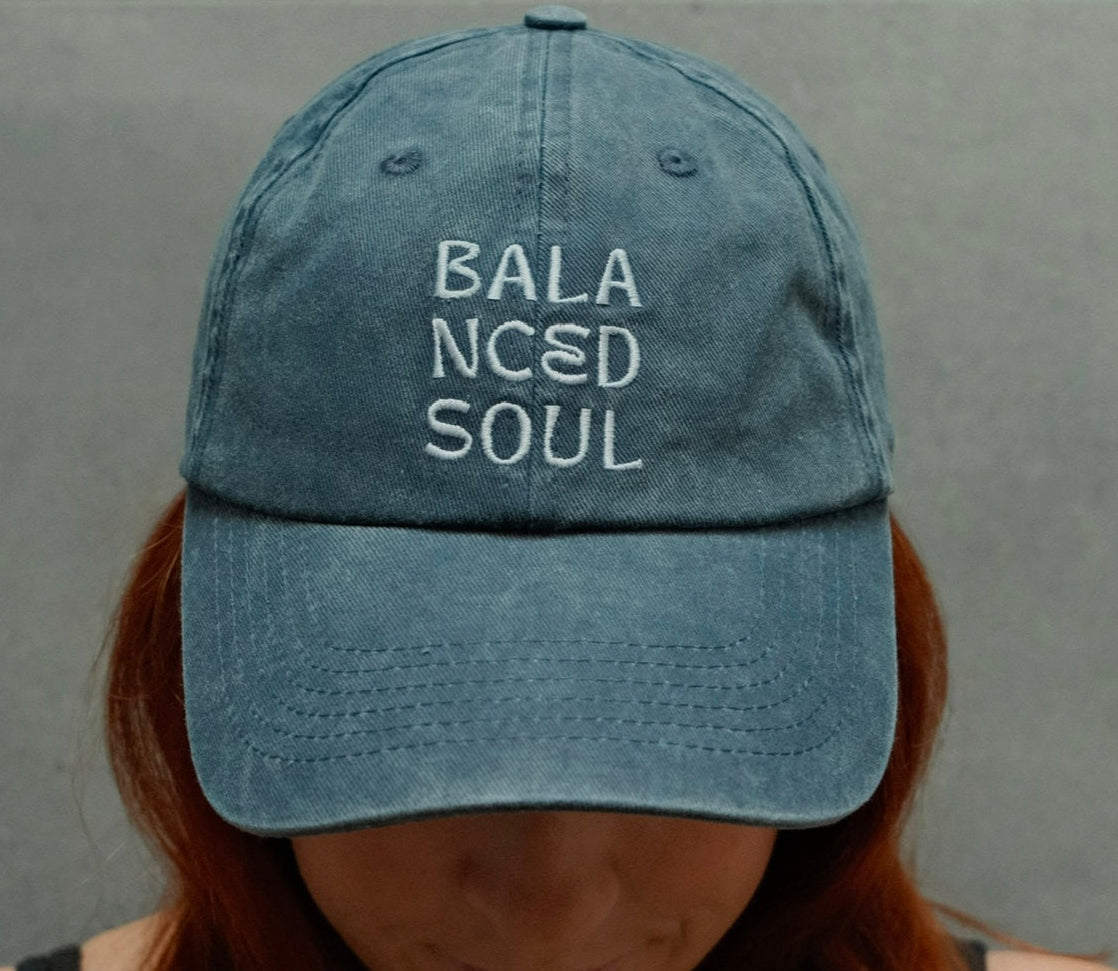 VINTAGE BLUE CAP