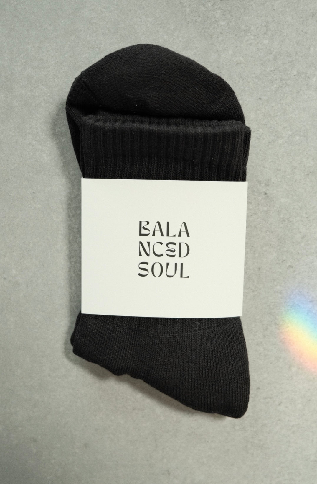 BLACK CREW SOCK - WHITE EMBROIDERED LOGO (NO GRIP)