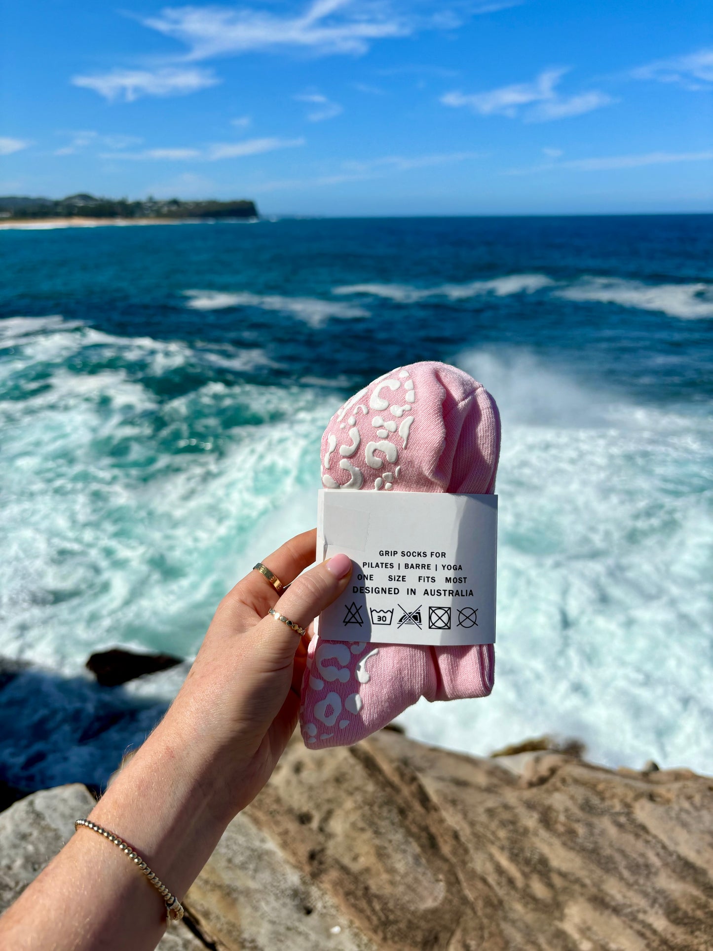 PINK CREW SOCK W/ WHITE LEOPARD - Pilates socks